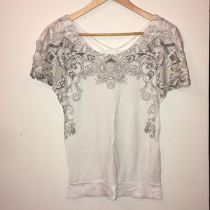 [4/$20] Illustrated Scoop Neck Top
